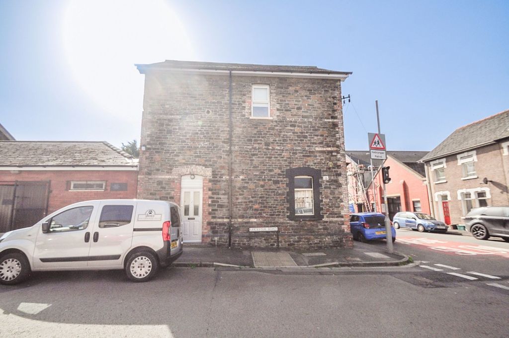 Property photo 1 of 15