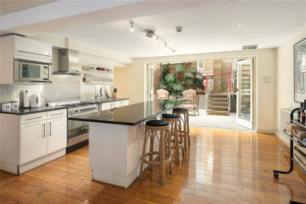 Property photo 1 of 15 Picture No. 02
