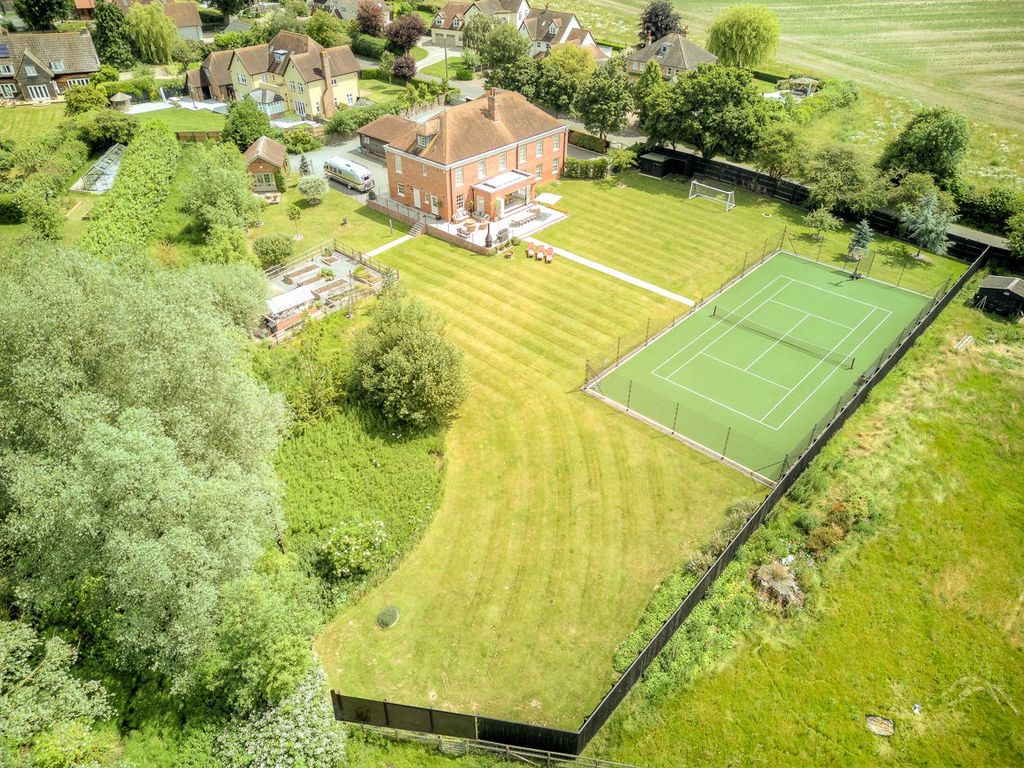 Property photo 2 of 31 Picture No. 30