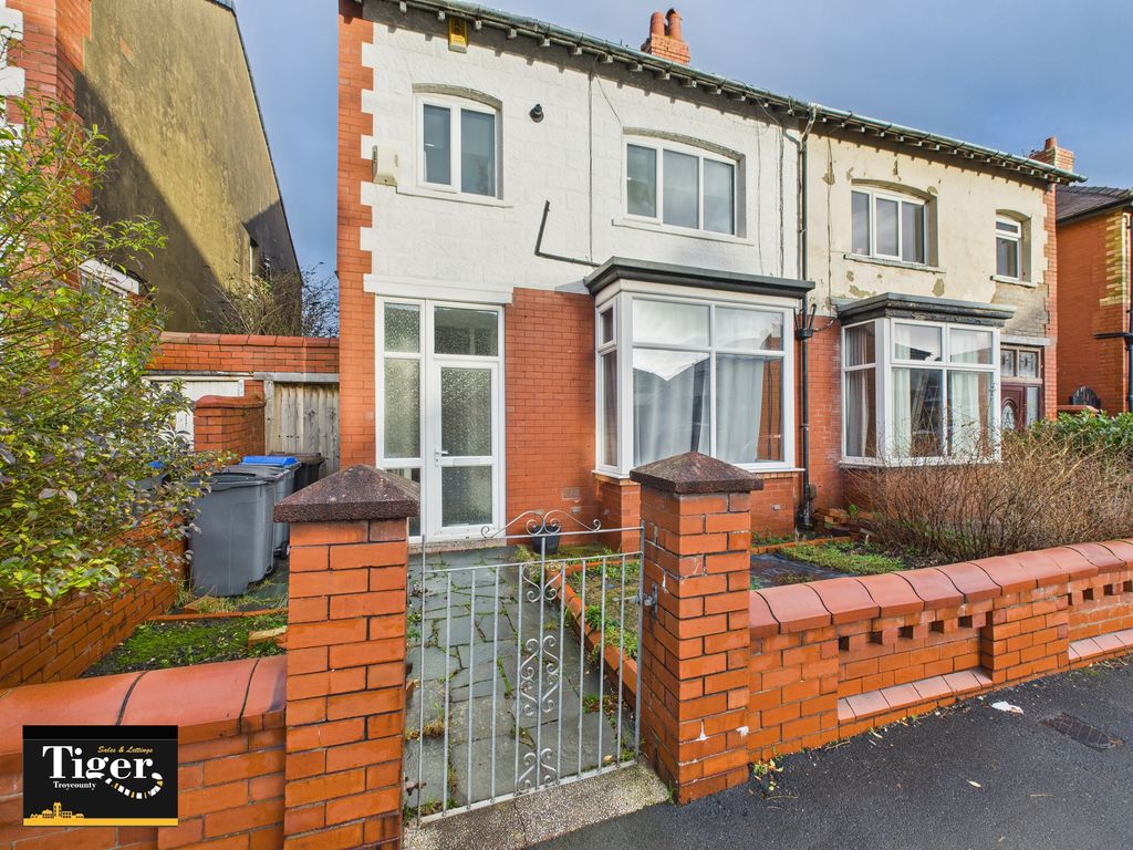 Property photo 2 of 16 Cam03440G0-Pr0501-Still002