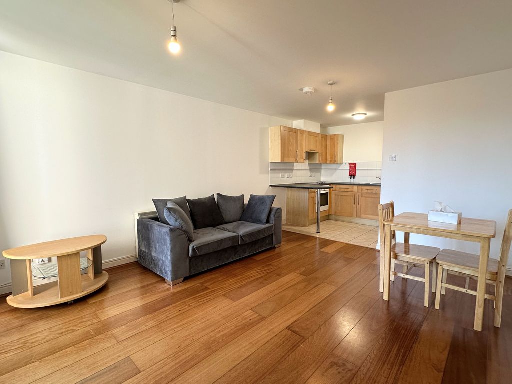 Property photo 1 of 8