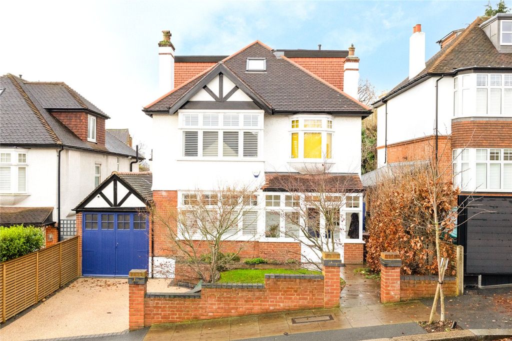 Property photo 2 of 19 Front Exterior