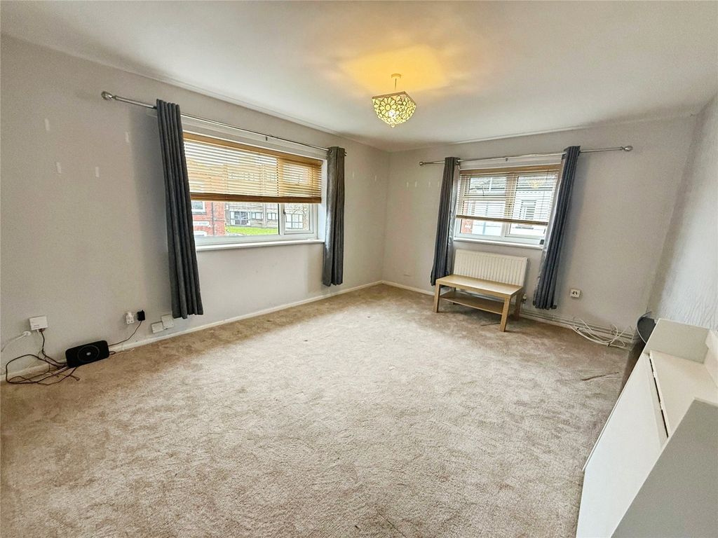 Property photo 2 of 9 Picture No. 08