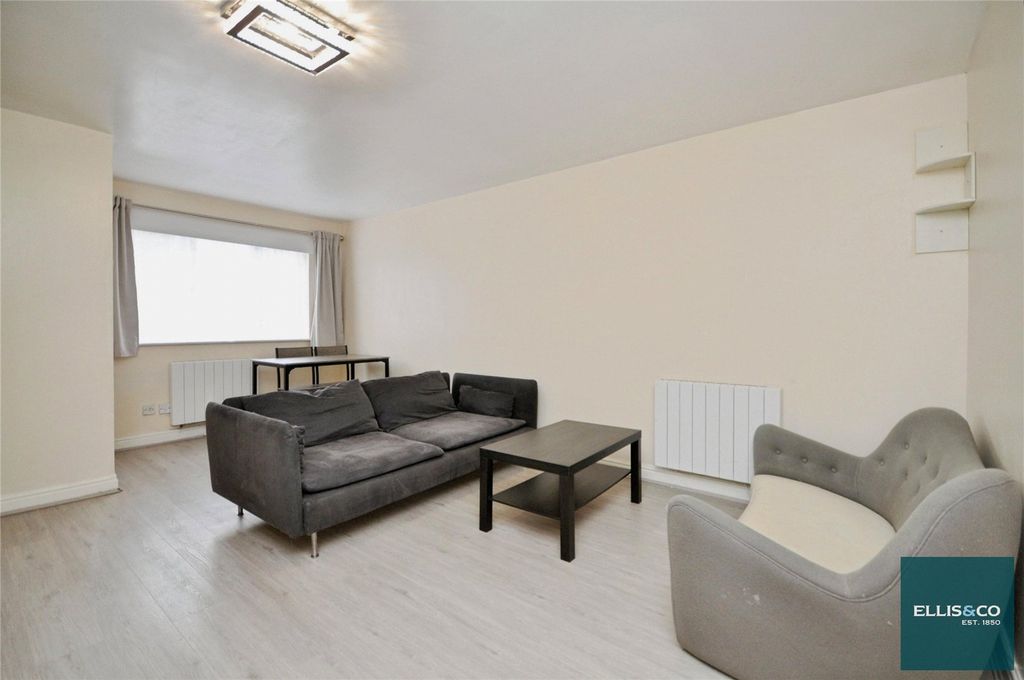 Property photo 2 of 9 Picture No. 08