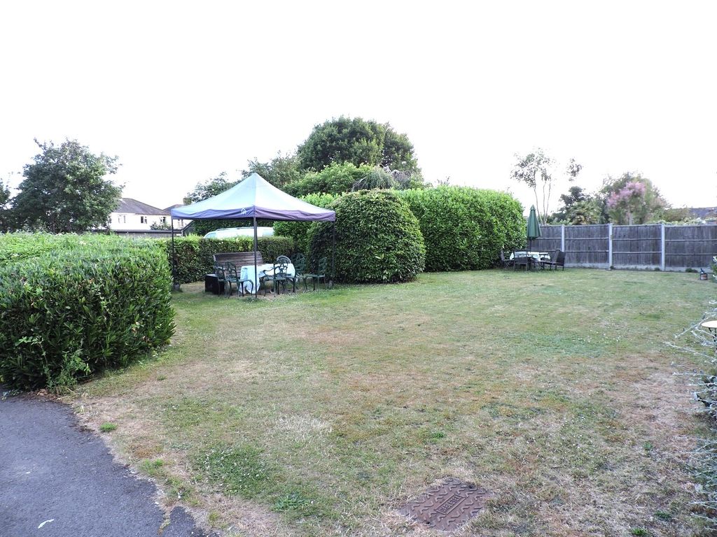 Property photo 3 of 9