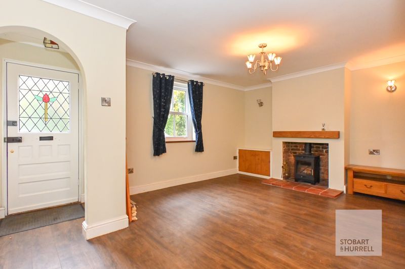 Property photo 3 of 23 Entrance