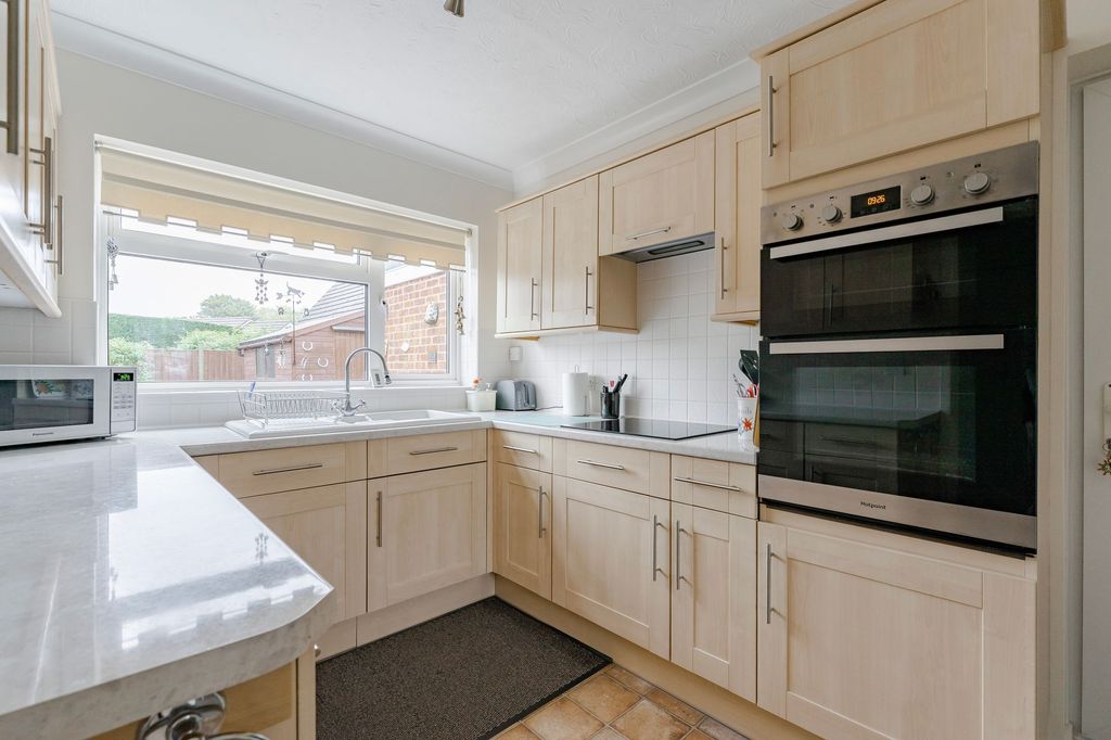 Property photo 2 of 13