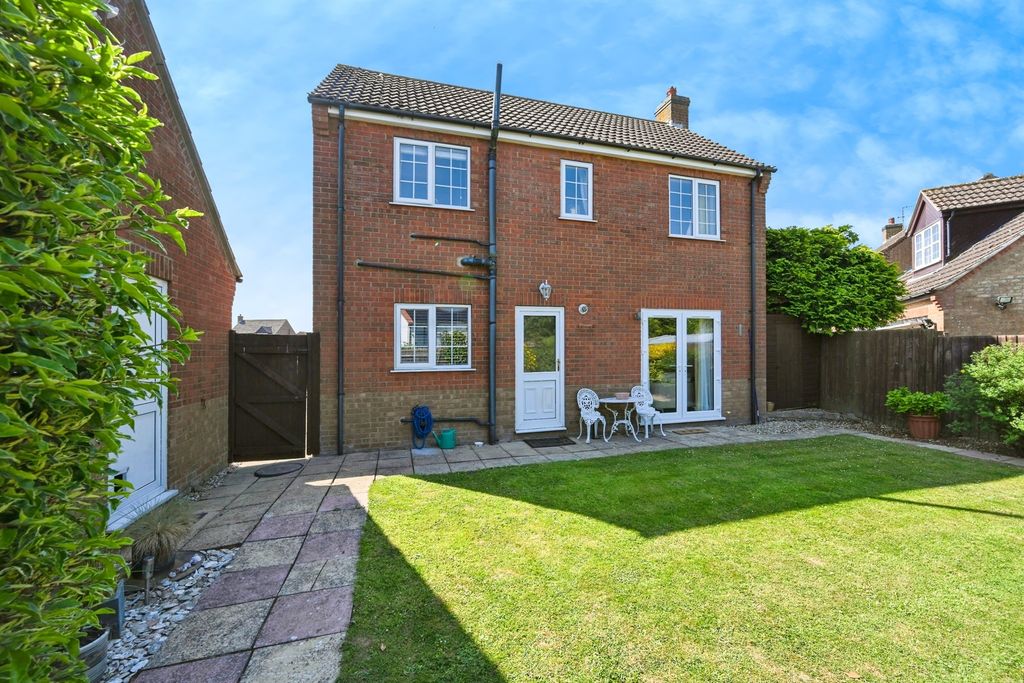 Property photo 1 of 16