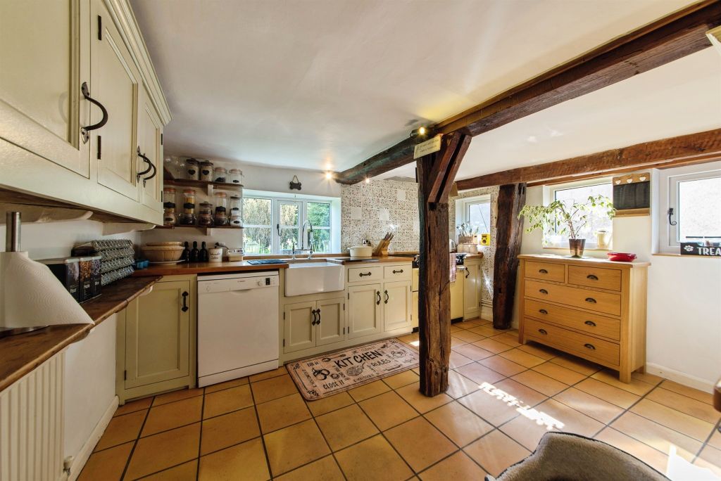 Property photo 3 of 29