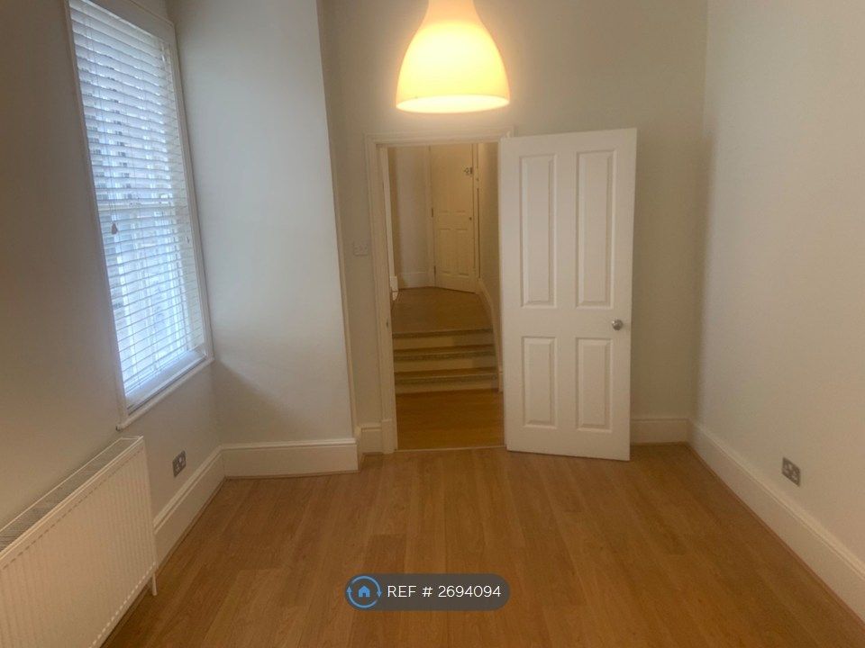 Property photo 3 of 9 Bedroom 1