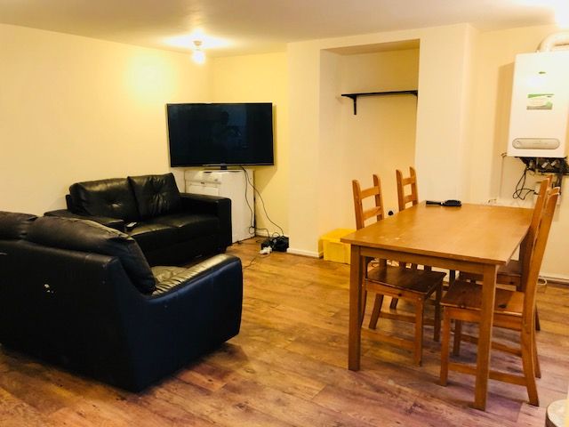 Property photo 1 of 31