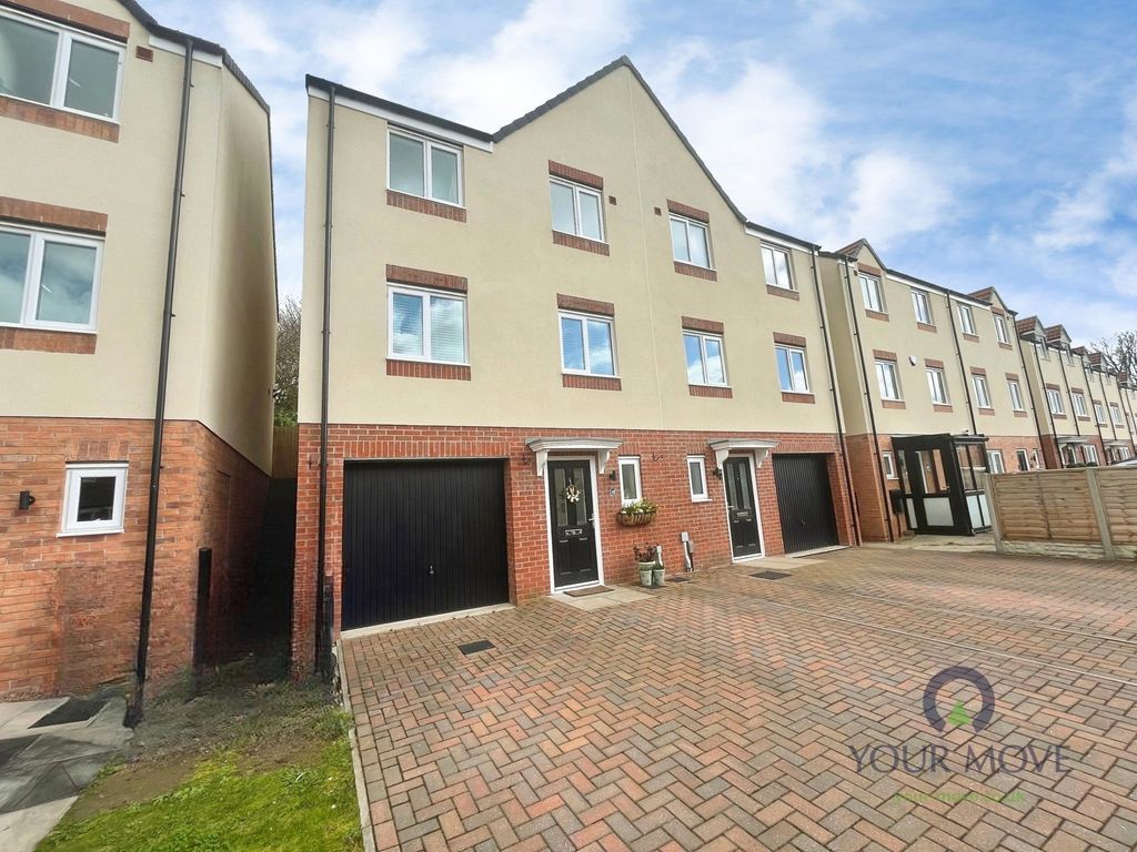 Property photo 1 of 14 Front