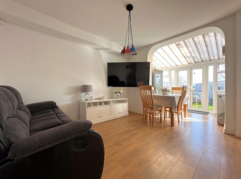 Property photo 3 of 24 Dining Area