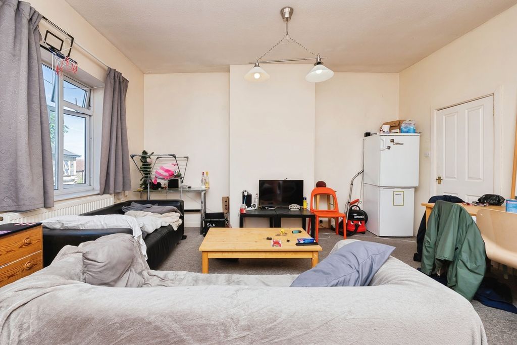 Additional image 12 of 4 bed maisonette for saleStaple Hill Road, Bristol BS16