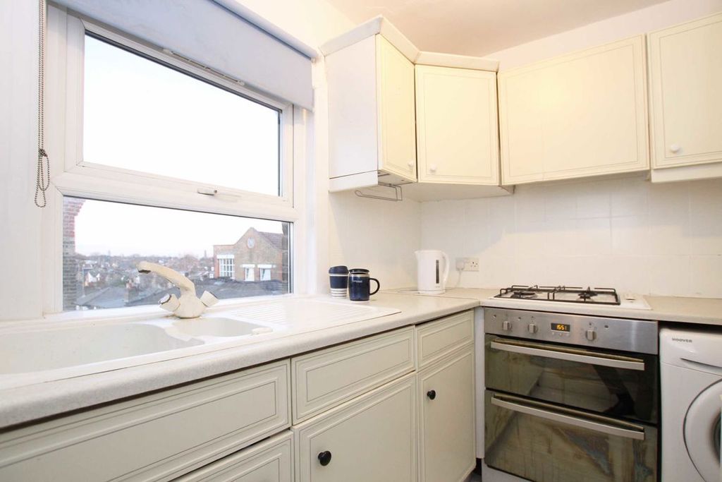 Property photo 3 of 3