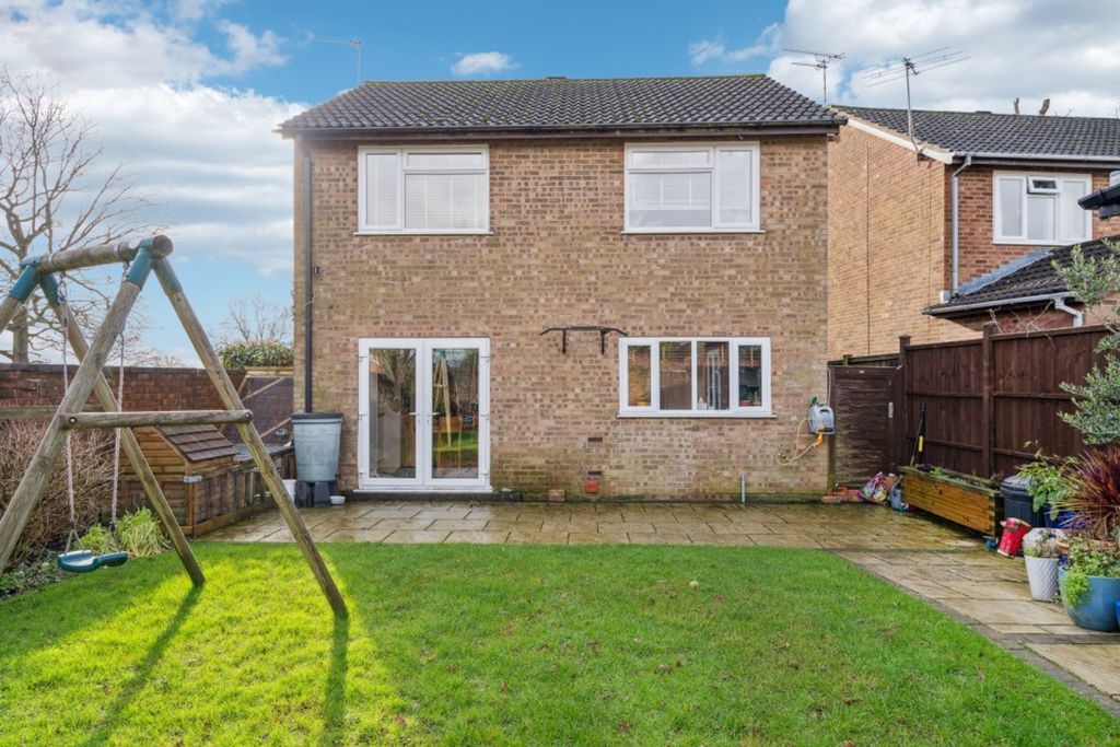 Property photo 1 of 28