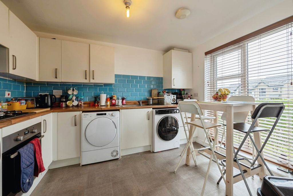 Property photo 2 of 21 Pbox-Img.Jpg