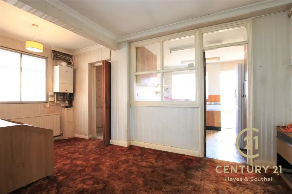 Property photo 3 of 10