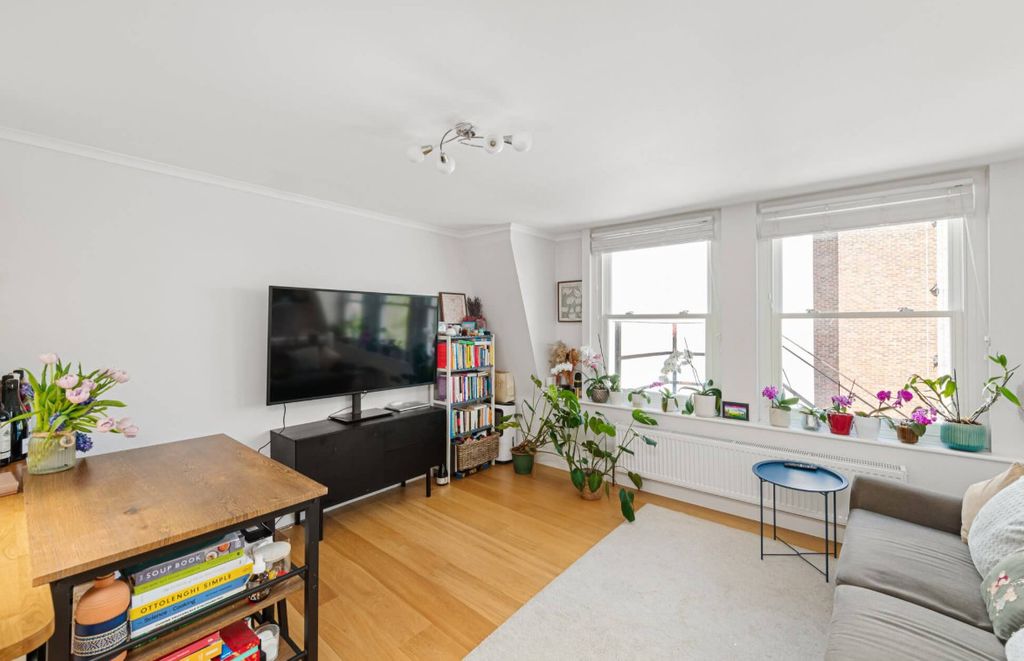 Property photo 3 of 11