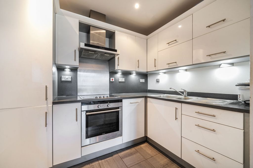 Property photo 2 of 14 1530482 (7)