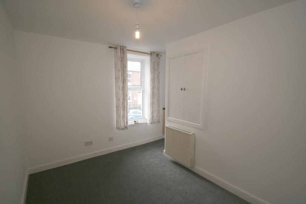 Property photo 3 of 4 Bedroom