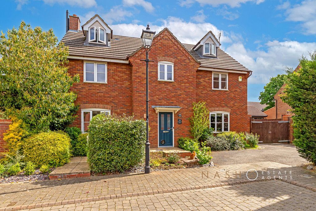 Property photo 1 of 37