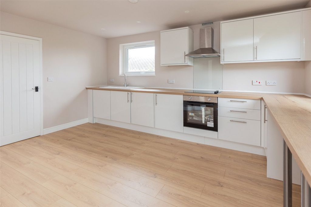 Property photo 3 of 16 Picture No. 09