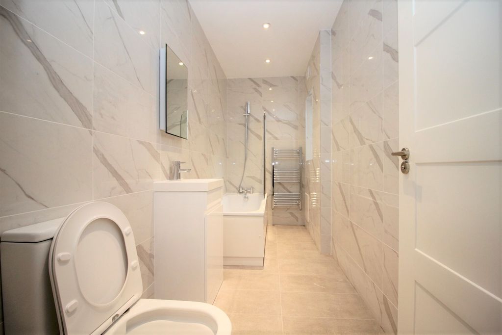 Property photo 3 of 22 Flat 1 - 3-Bed, 2-Bath