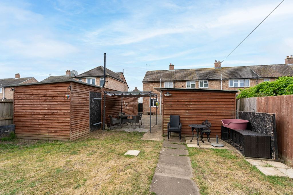 Property photo 3 of 15