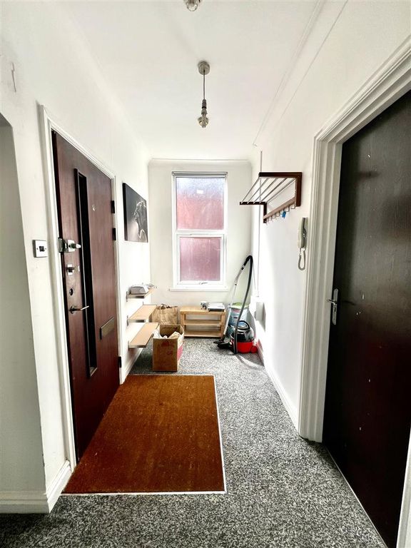 Property photo 2 of 15 Tempimagex4m0Qq.Jpg