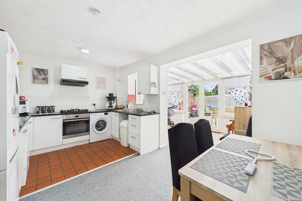 Property photo 2 of 15