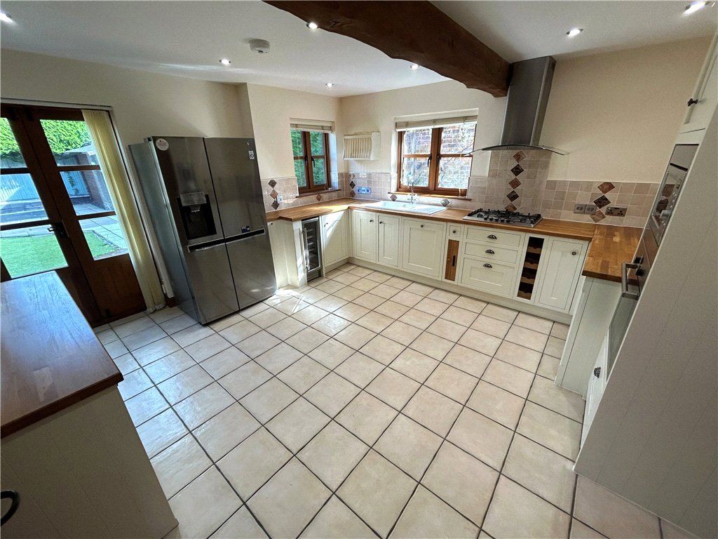 Property photo 2 of 20 Picture No. 10