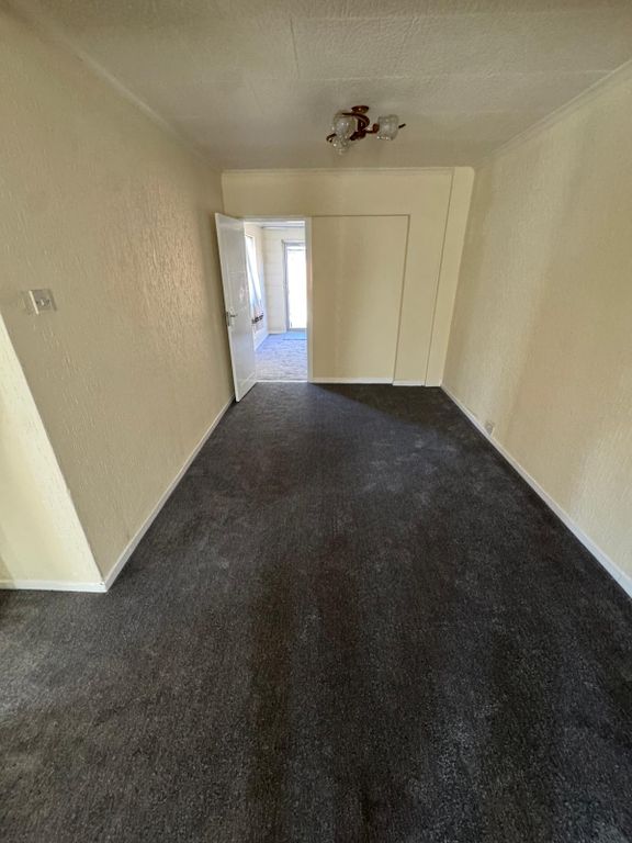 Property photo 3 of 14 Gallery