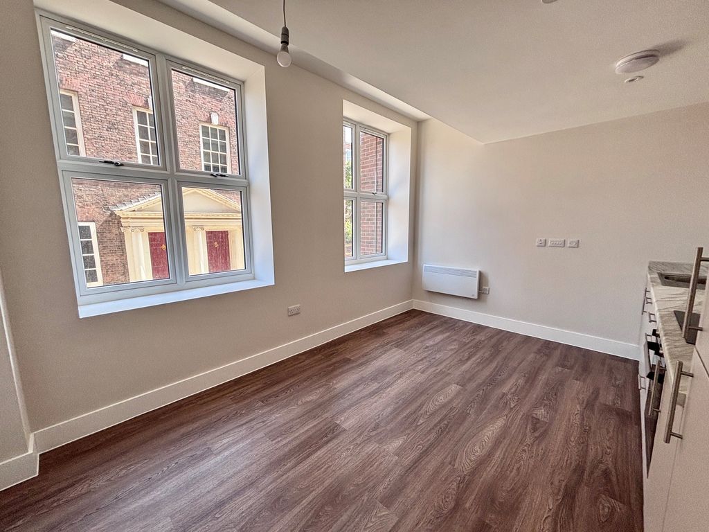 Property photo 3 of 6 Living Room