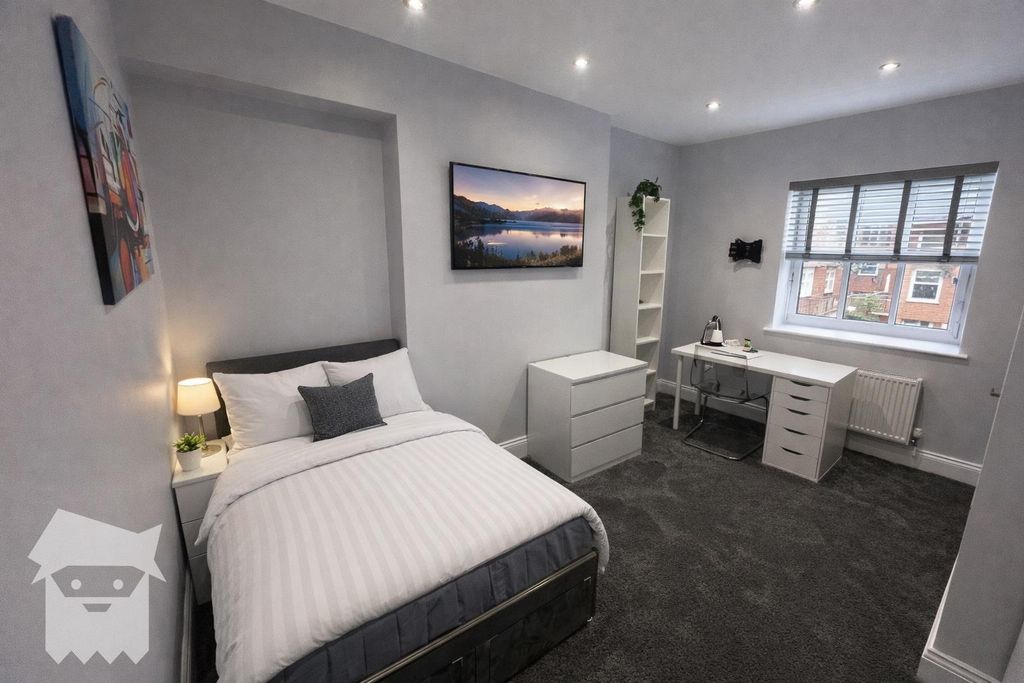 Property photo 2 of 4 E80E9Baa-82d5-4578-Ada5-7E91Ff8Ff274.Png