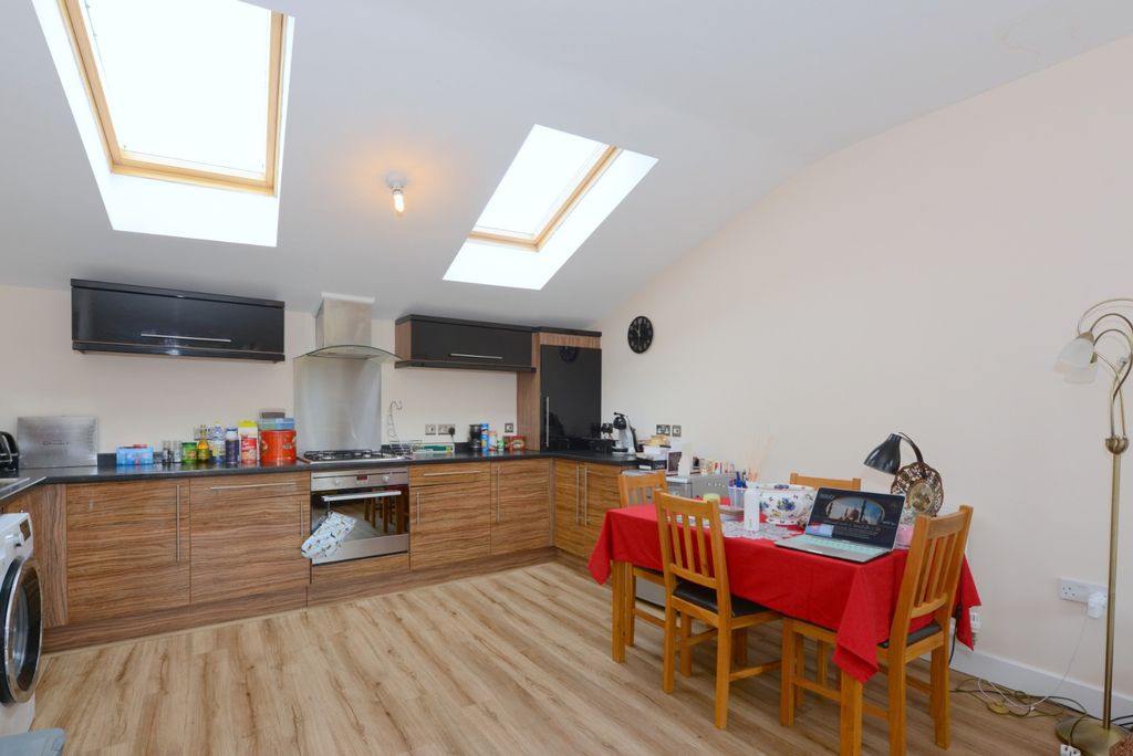 Property photo 2 of 13 3311814