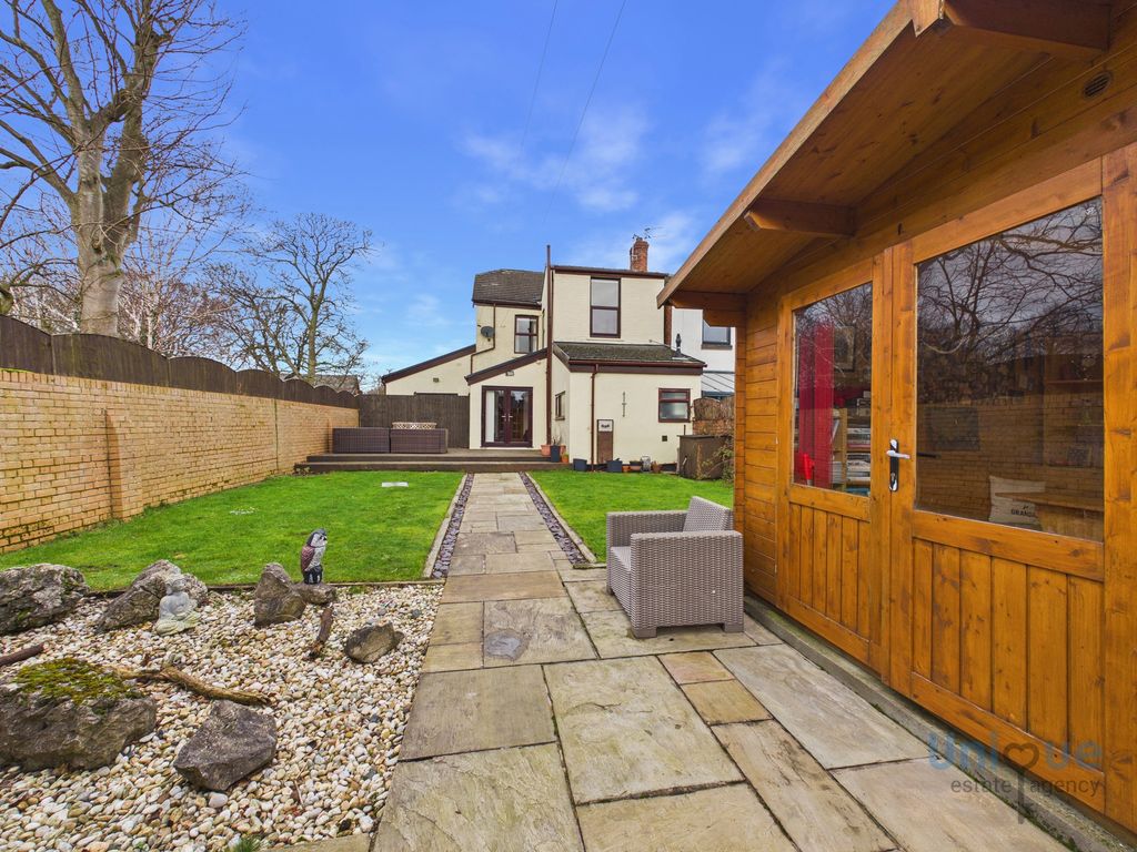 Property photo 2 of 38