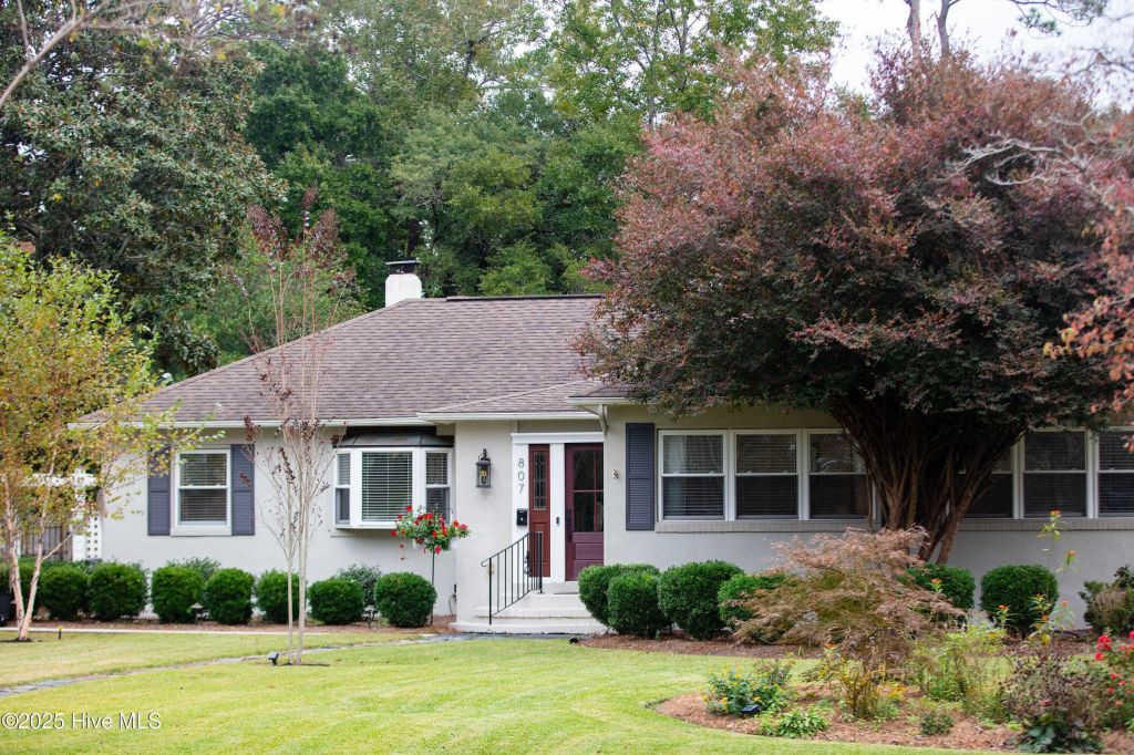 Property photo 1 of 30