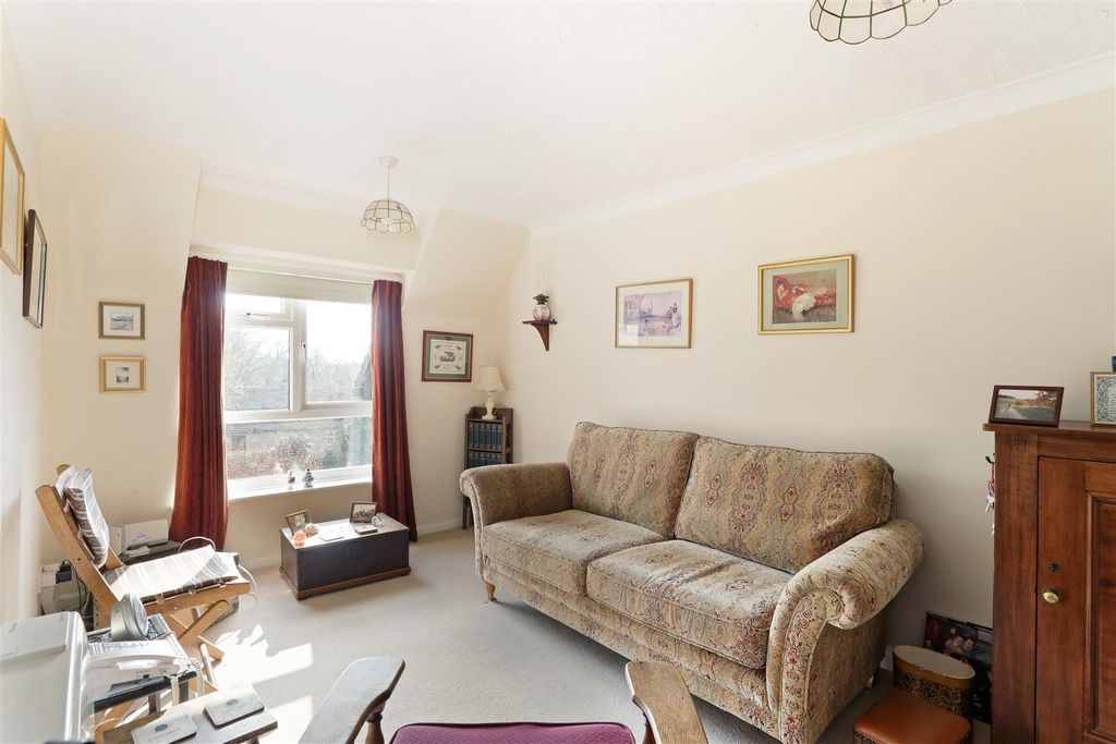 Property photo 2 of 7 29 Cecily Court Sitting Room 2.Jpg
