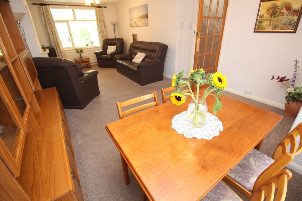 Property photo 3 of 15 Picture No. 04
