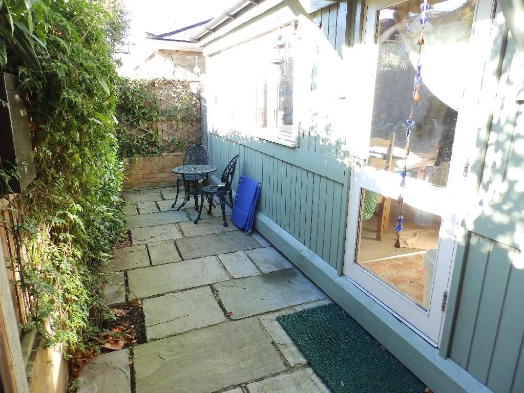 Property photo 1 of 5