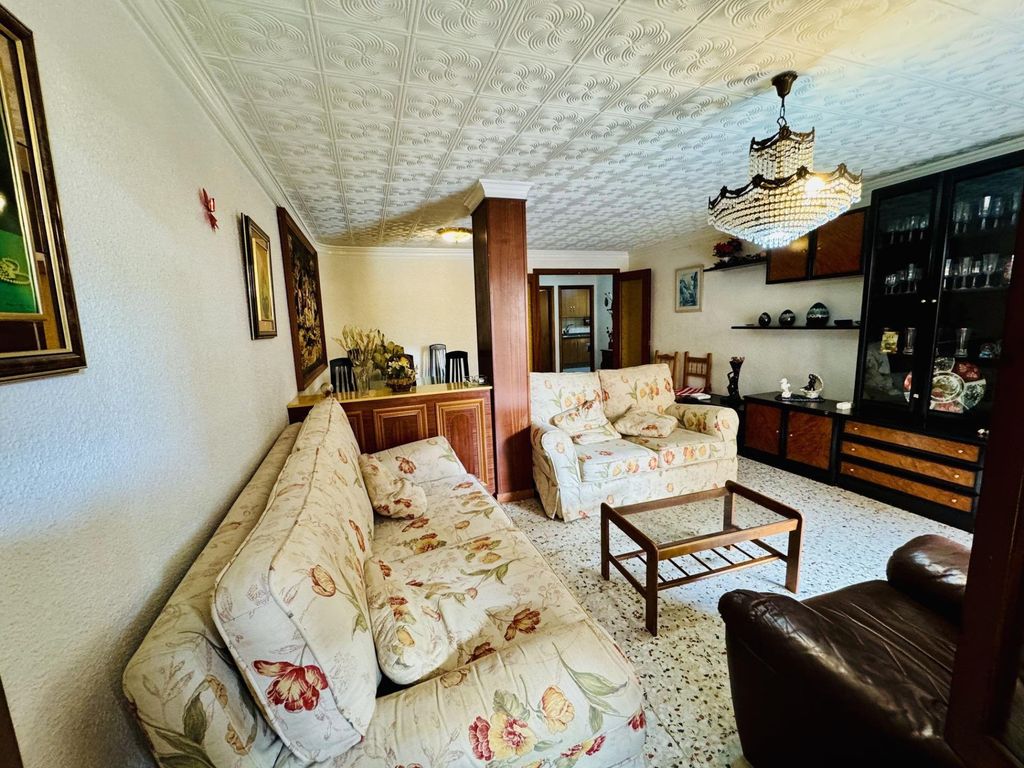 Property photo 1 of 27