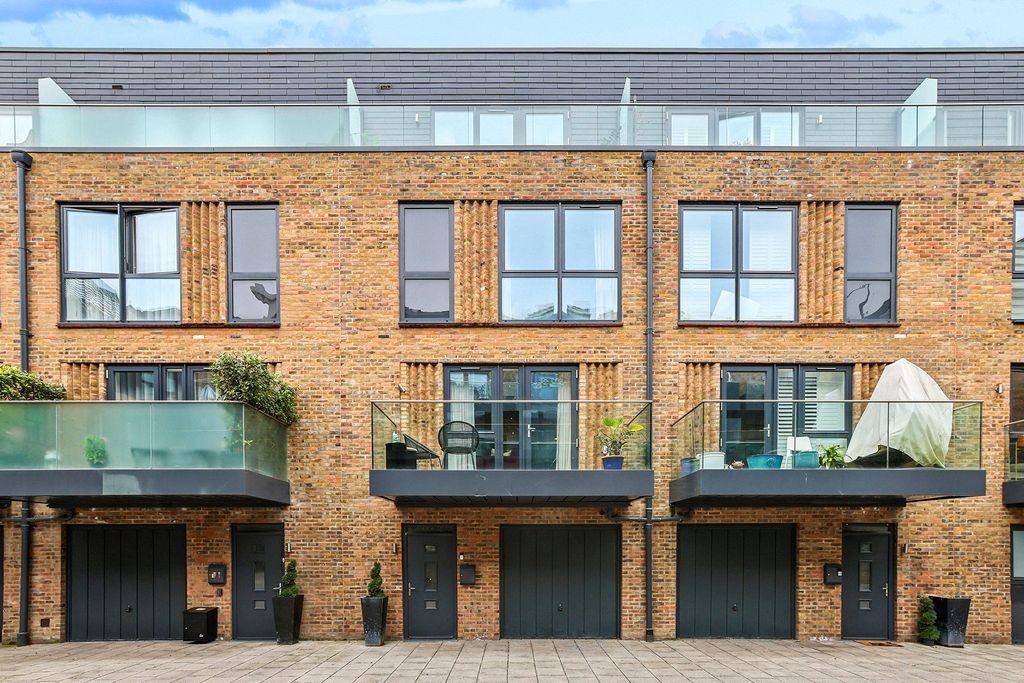 Property photo 2 of 15 Picture No. 05