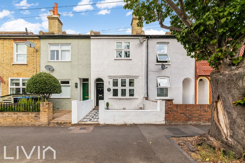 Property photo 1 of 12 Newark Road 7 -52