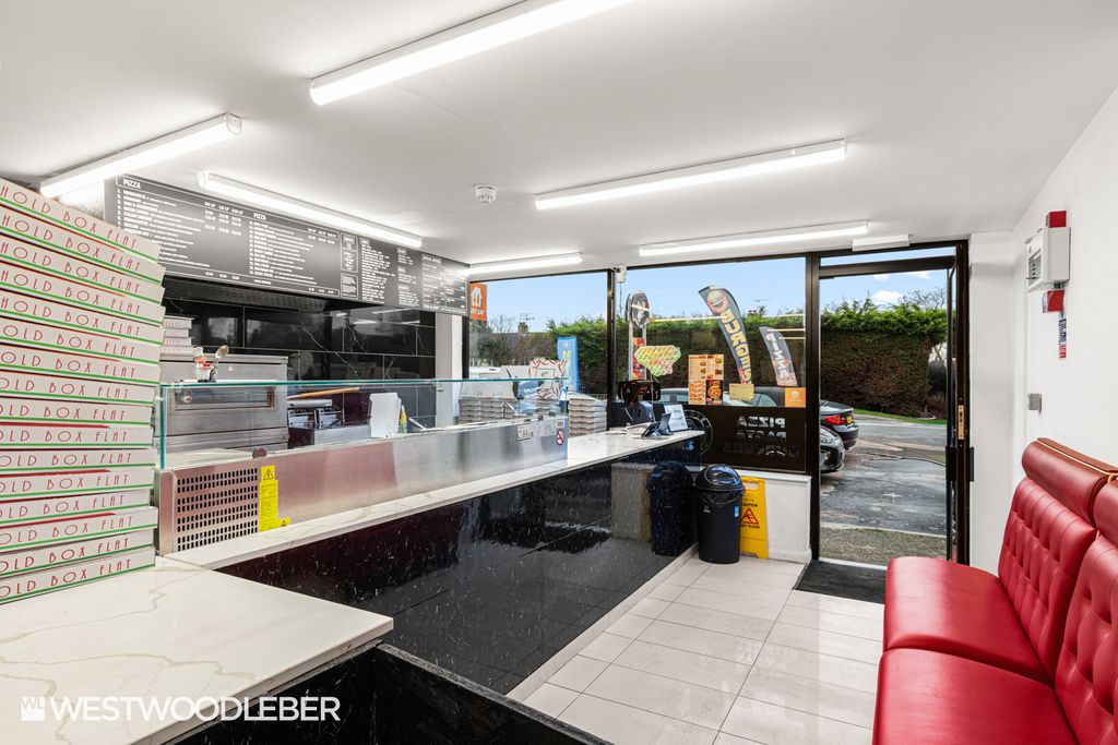 Property photo 3 of 10 Wareroad_7