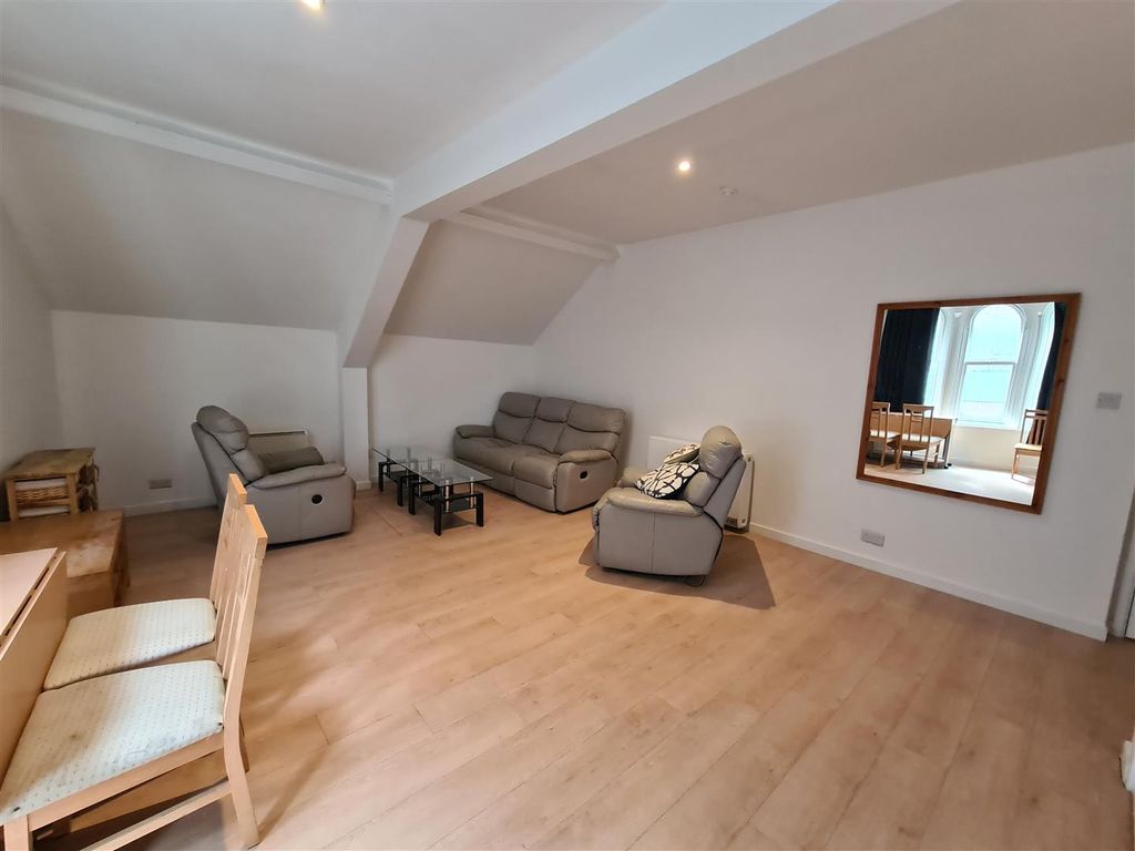 Property photo 2 of 9 1000024996.Jpg