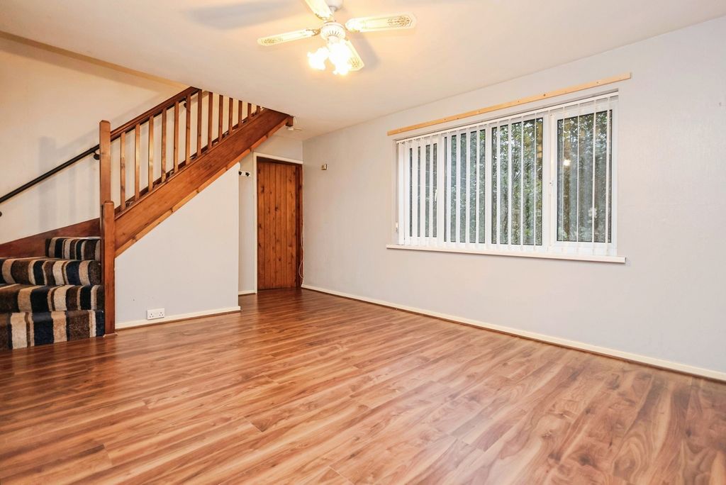 Property photo 2 of 23 Pbox-Img.Jpg