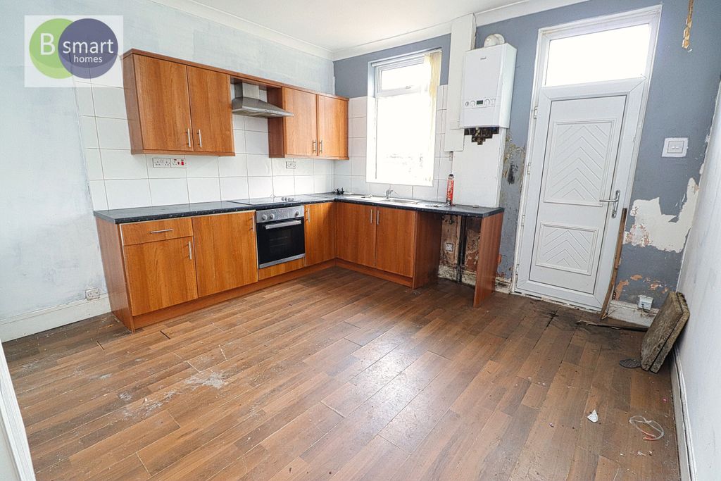 Property photo 3 of 7 Img_3679