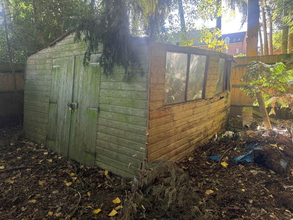 Property photo 3 of 17