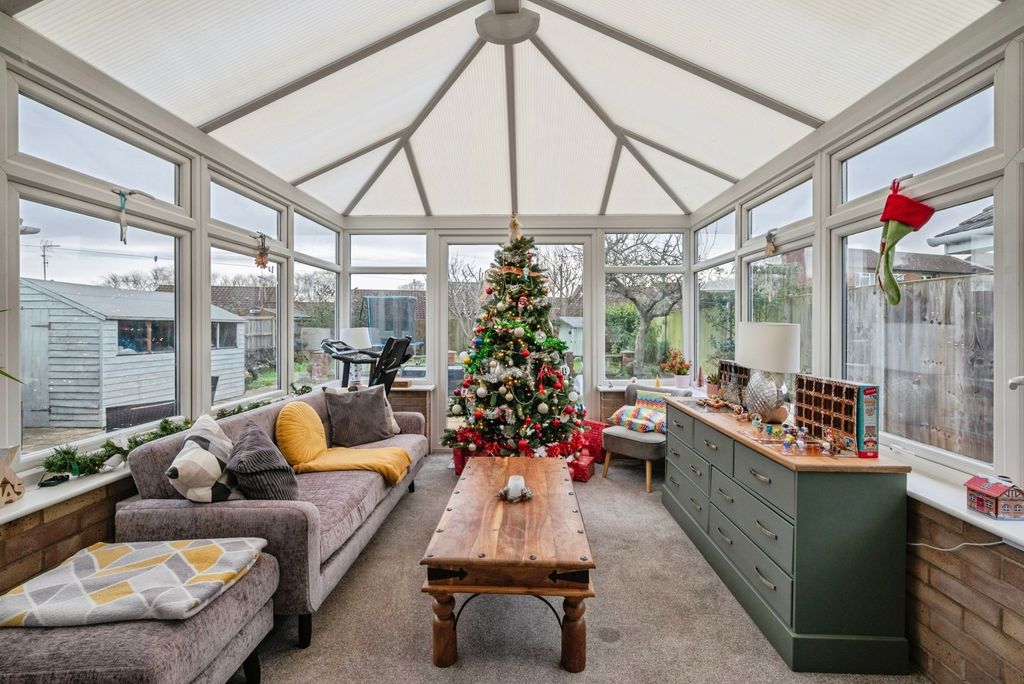 Property photo 3 of 16 Pbox-Img.Jpg